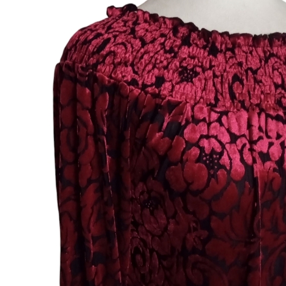 Unbranded Red Black Burnout Velvet Smocked Neckline Flowy Blouse Size Medium - Picture 4 of 7